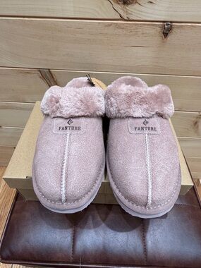 Fanture Women's Plush Clog Slippers in Light Pink